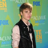 Justin Bieber at Teen Choice Awards 2011 photos | Picture 59047